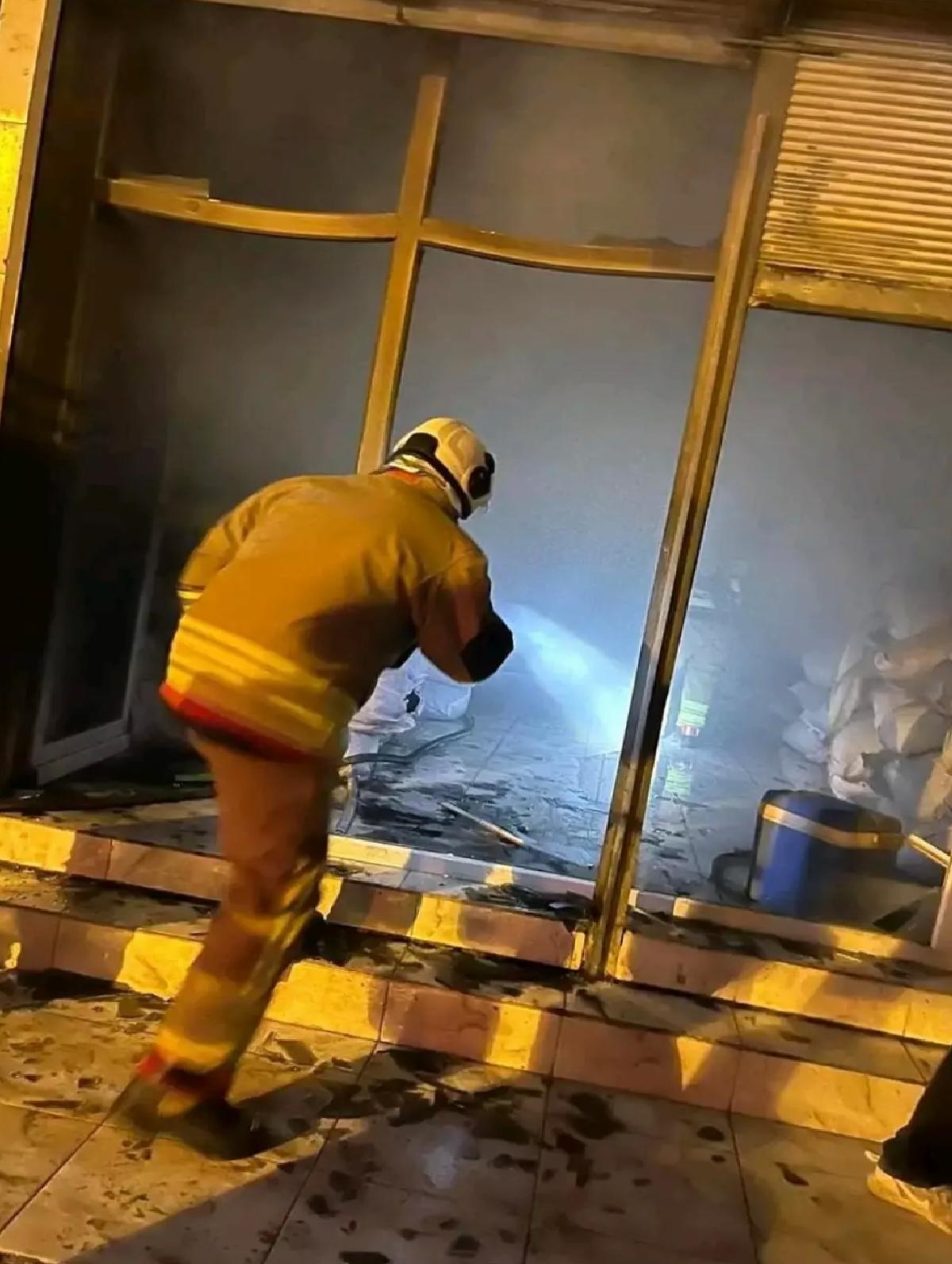 Antakya’da Tekstil Deposunda Yangın