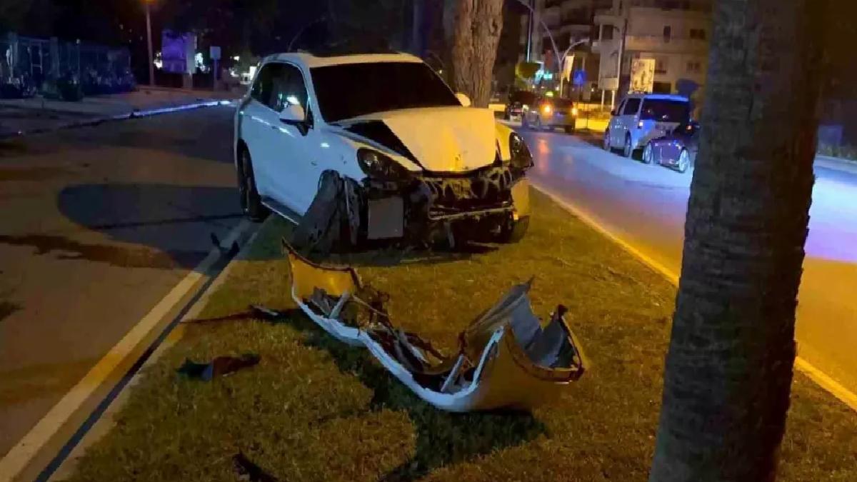 Antalya’da Alkollü Sürücü Kazaya Karıştı