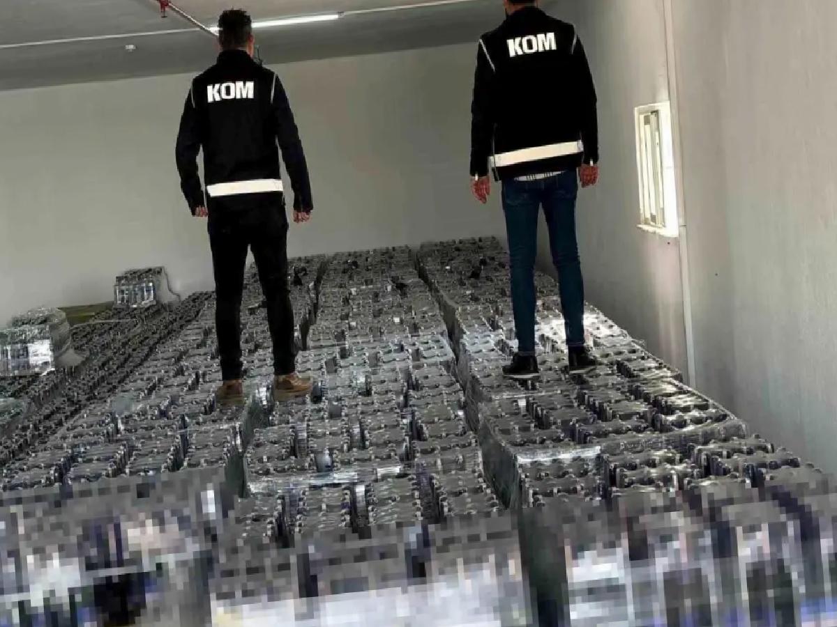 Antalya’da Büyük Kaçakçılık Operasyonu