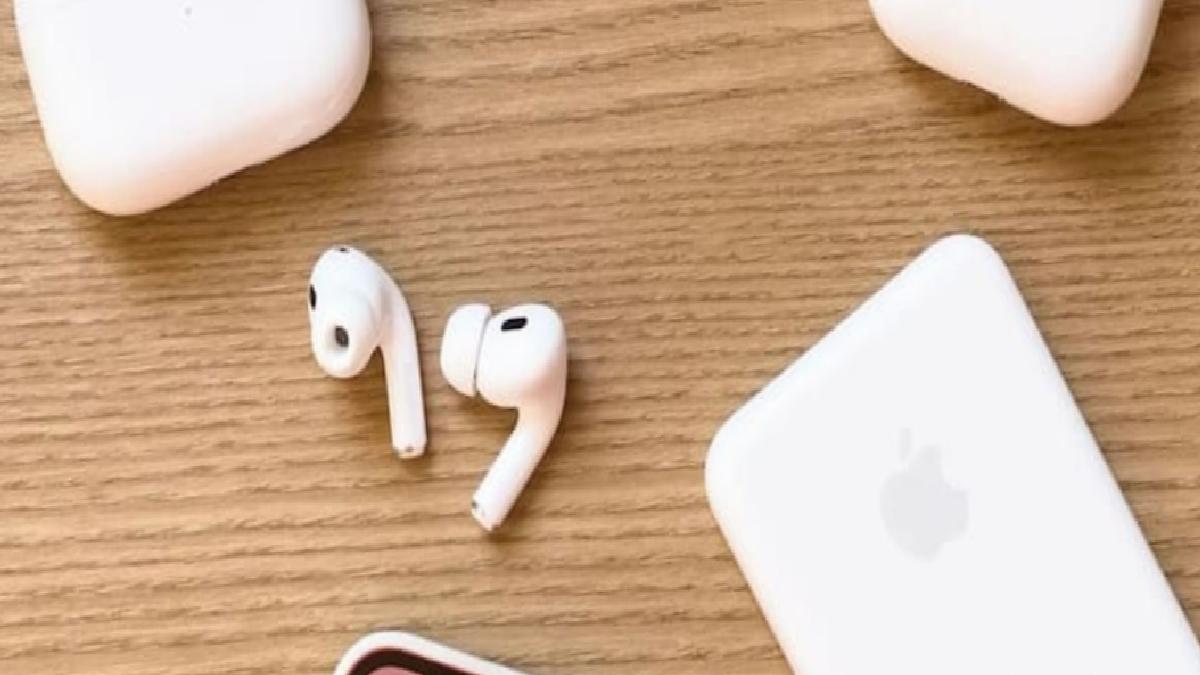 Apple, kamera donanımlı AirPods’u 2026’da piyasaya sürecek