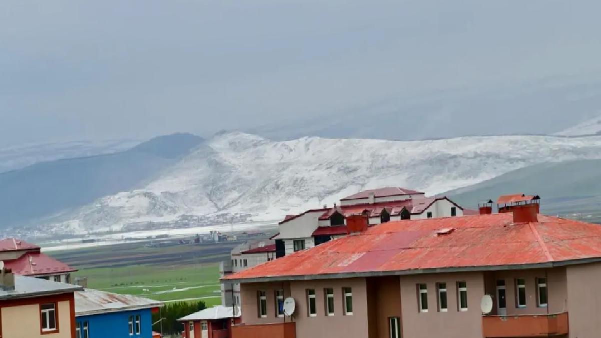 Ardahan’da Doluyla Beyazı Saran Yüksek Köyler