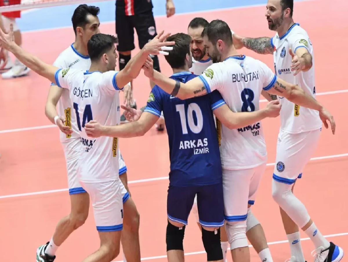 Arkas Spor Efeler Ligi’nden Çekildi