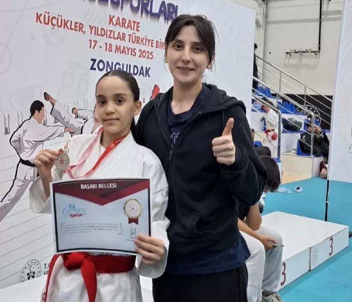 Asel Sarıgül, Türkiye İkincisi