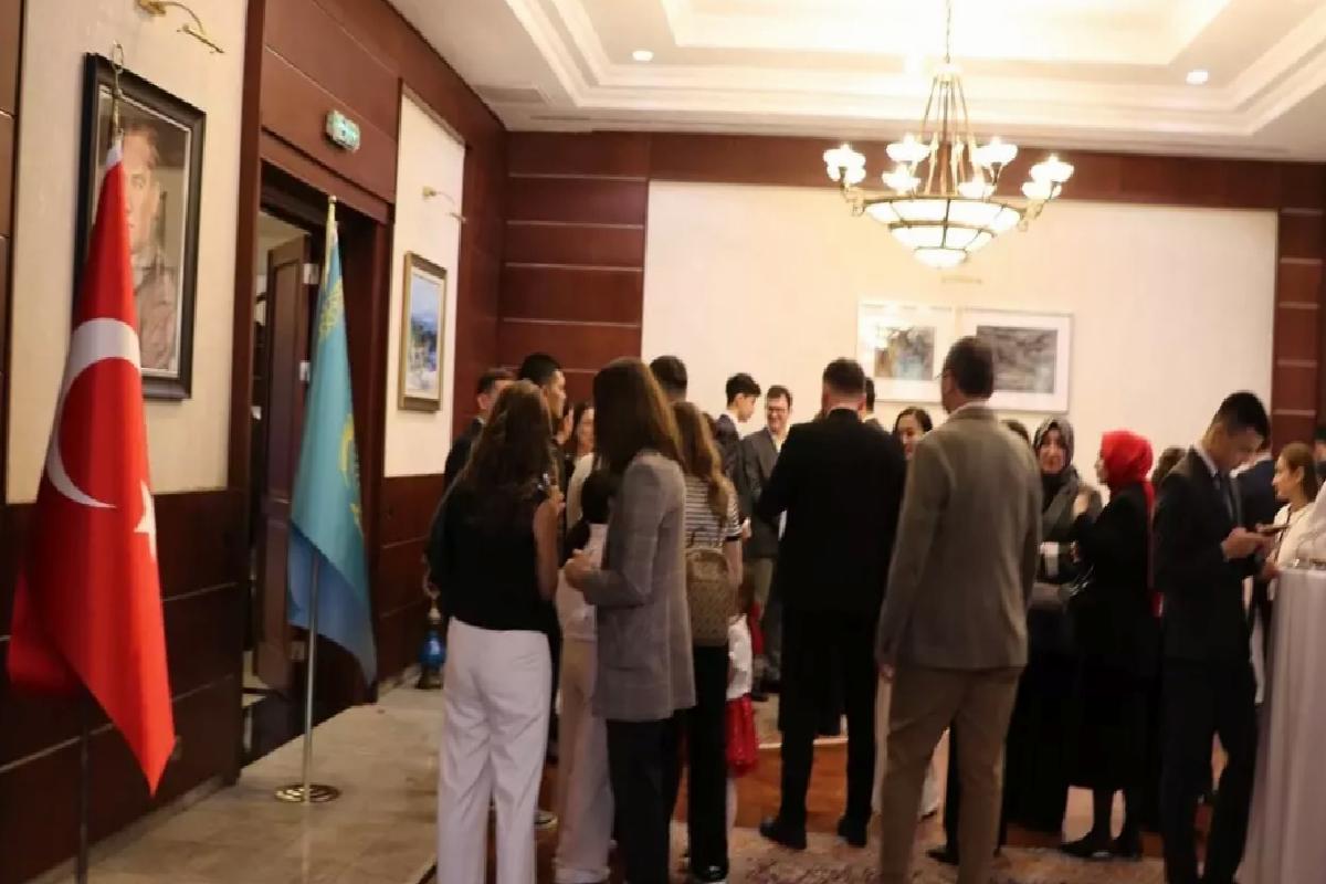 Astana’da 19 Mayıs Bayramı Kutlaması