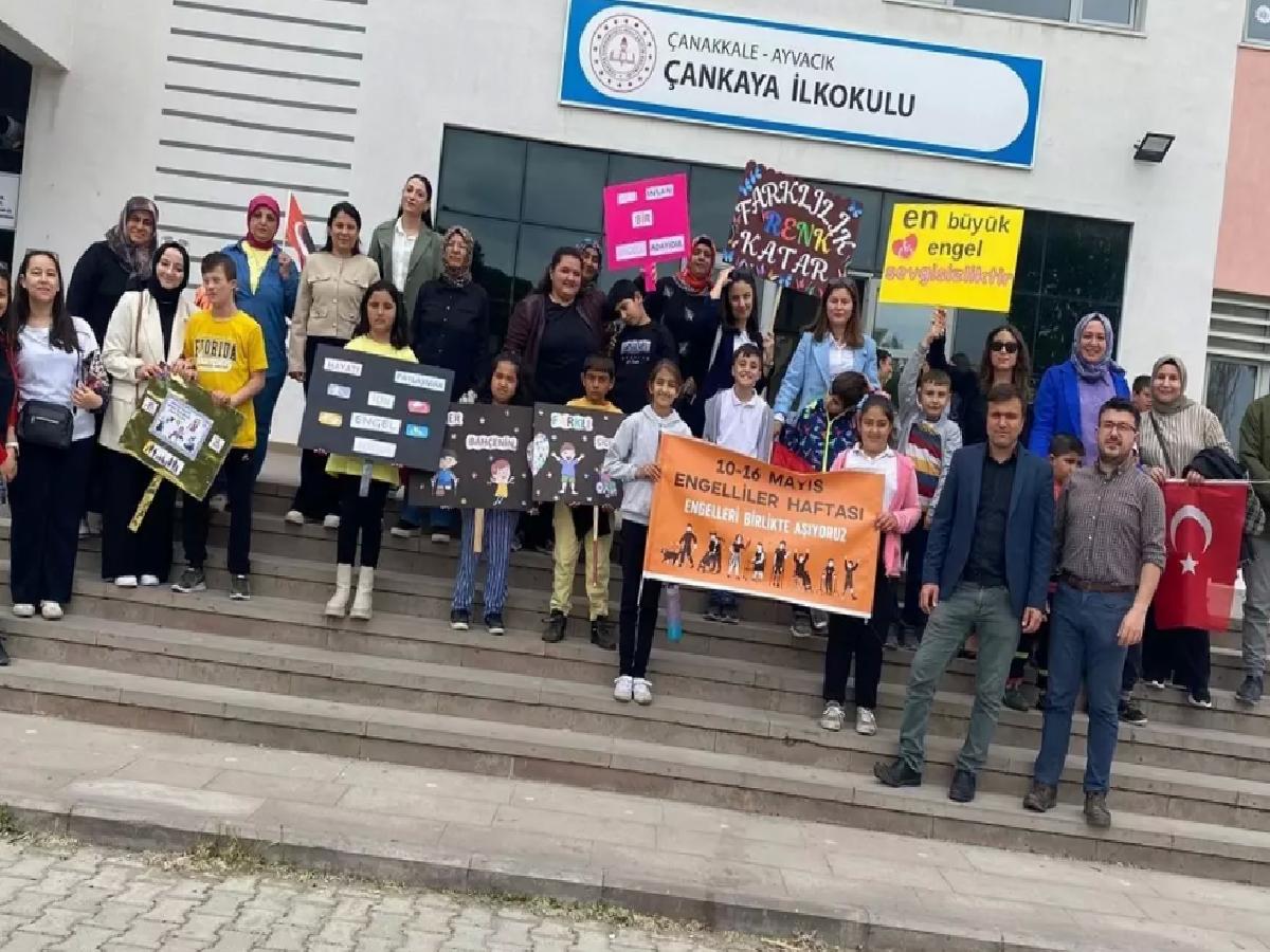 Ayvacık’ta Engelliler Haftası Farkındalık Yürüyüşü