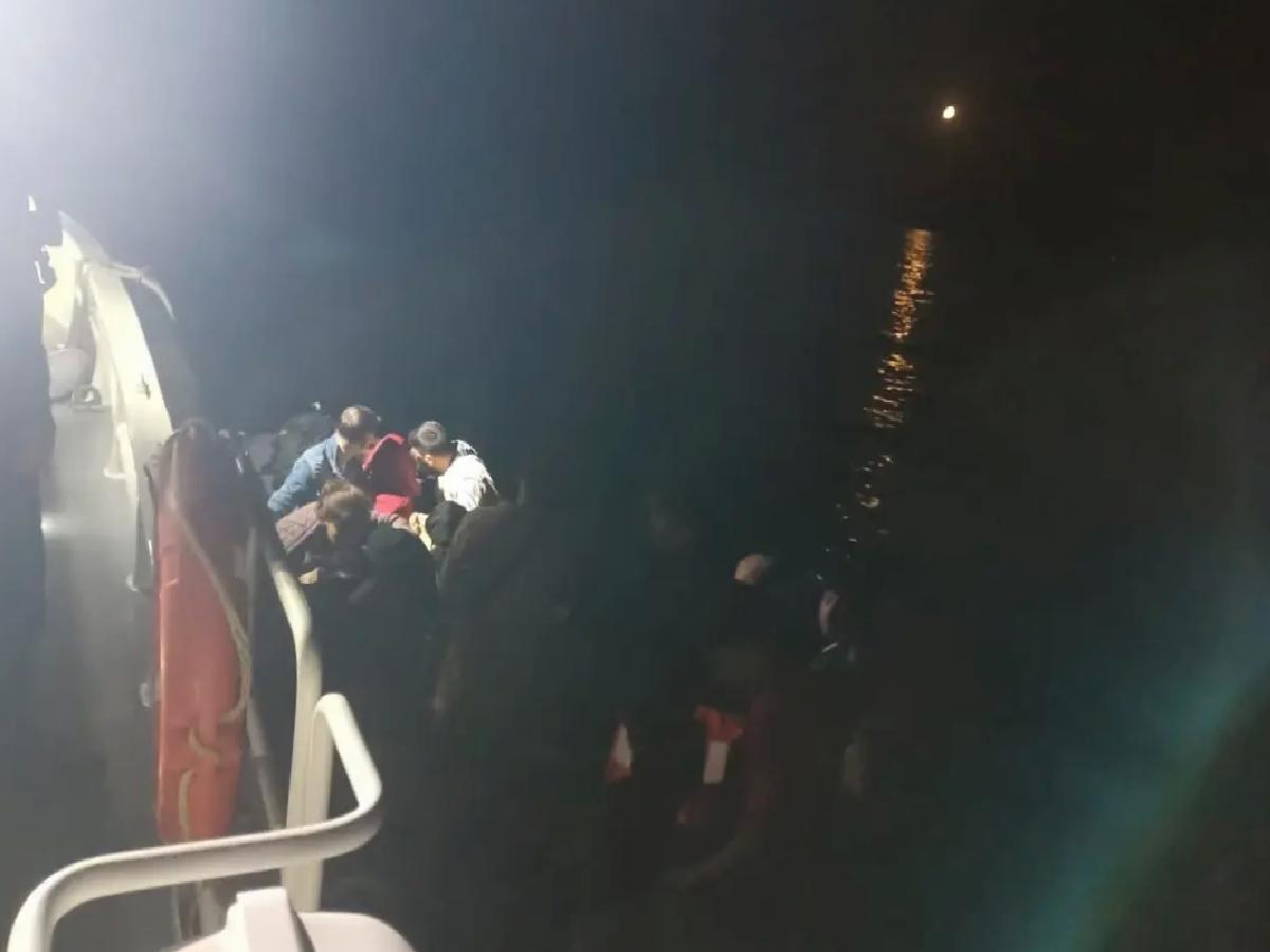 Ayvalık’ta 43 Düzensiz Göçmen Yakalandı