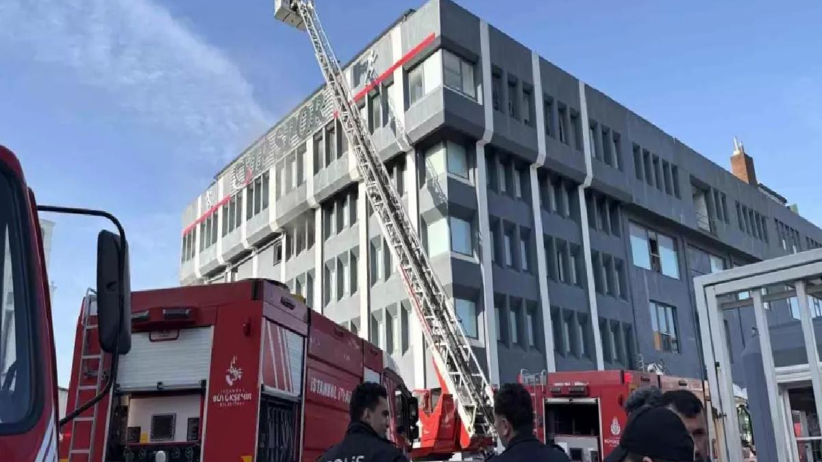 Bağcılar’da Tekstil Fabrikasında Yangın