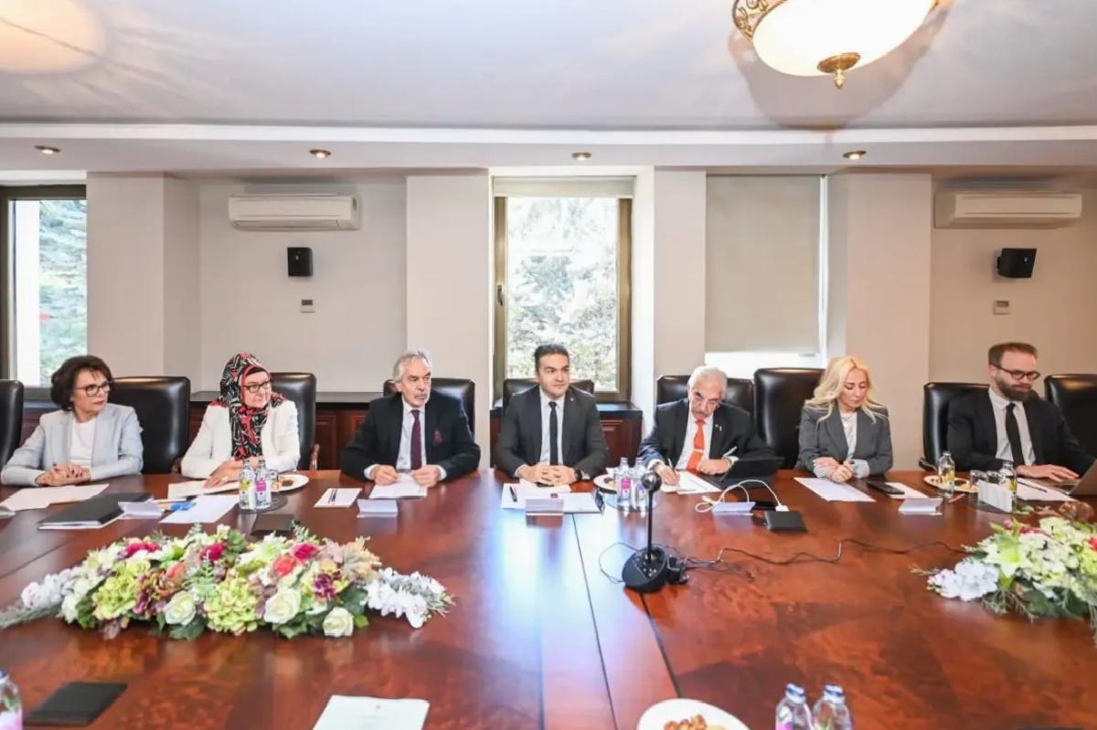 Bakan Ersoy’dan Kültür ve Sanat Vizyonu Toplantısı