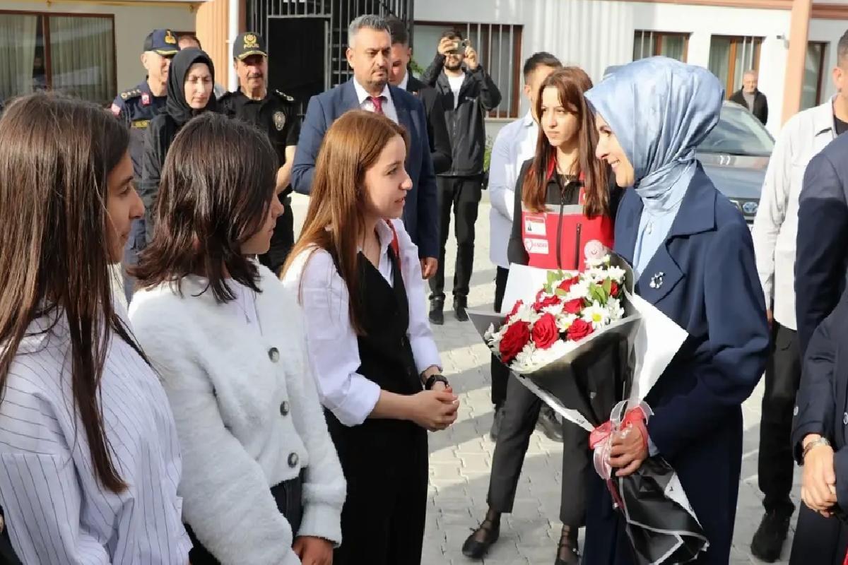 Bakan Göktaş Kütahya’da Ziyaretlerde Bulundu