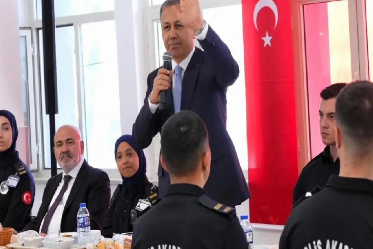 Bakan Yerlikaya, Polis Akademisi Öğrencileriyle Buluştu