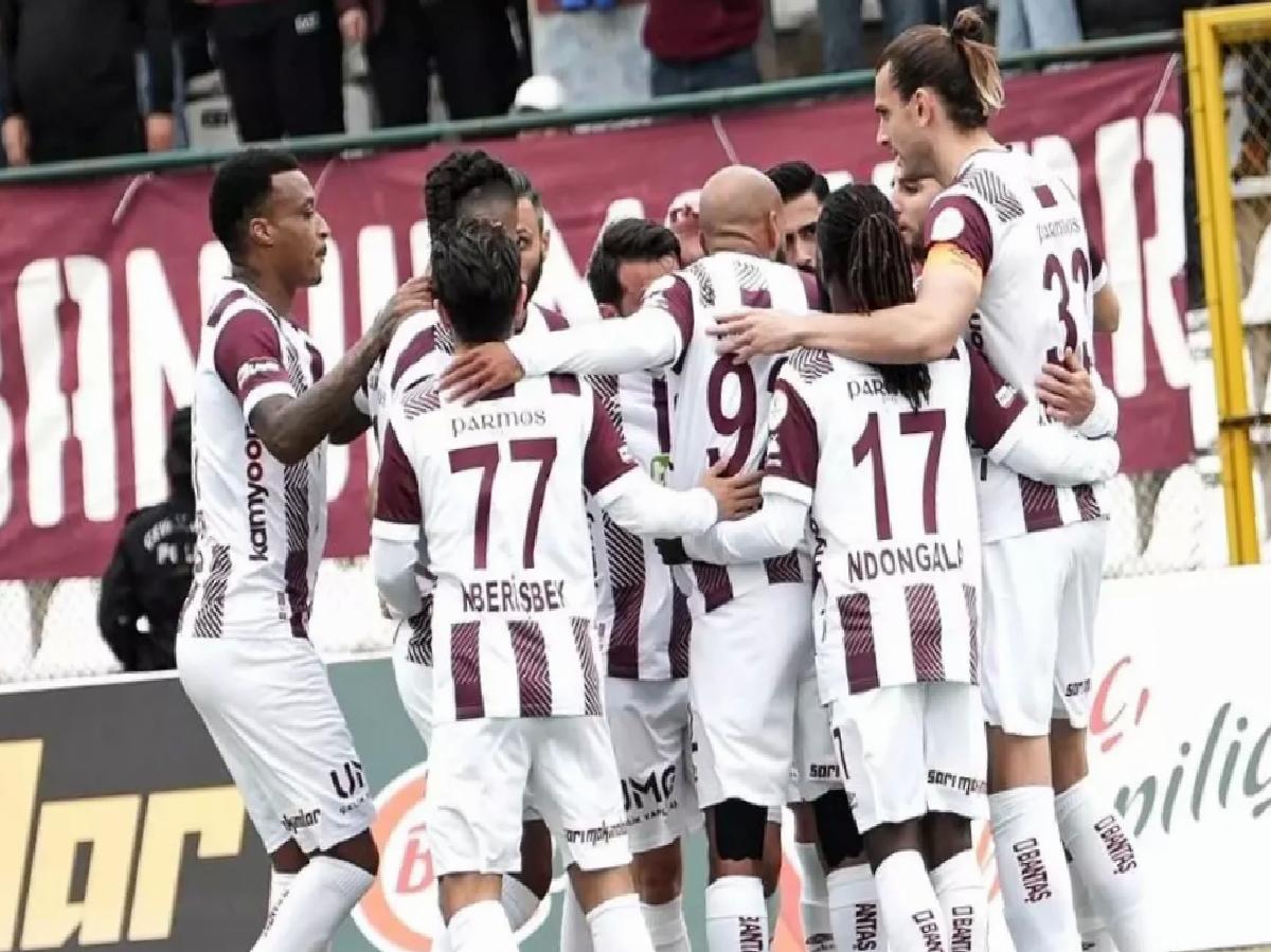 Bandırmaspor, Pendikspor’u 2-1 Yenerek Galip Geldi