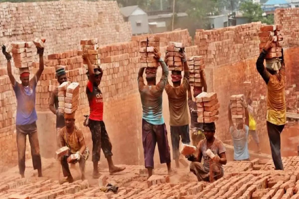 Bangladeş’te Tuğla Fırınları Sorun Yaratıyor