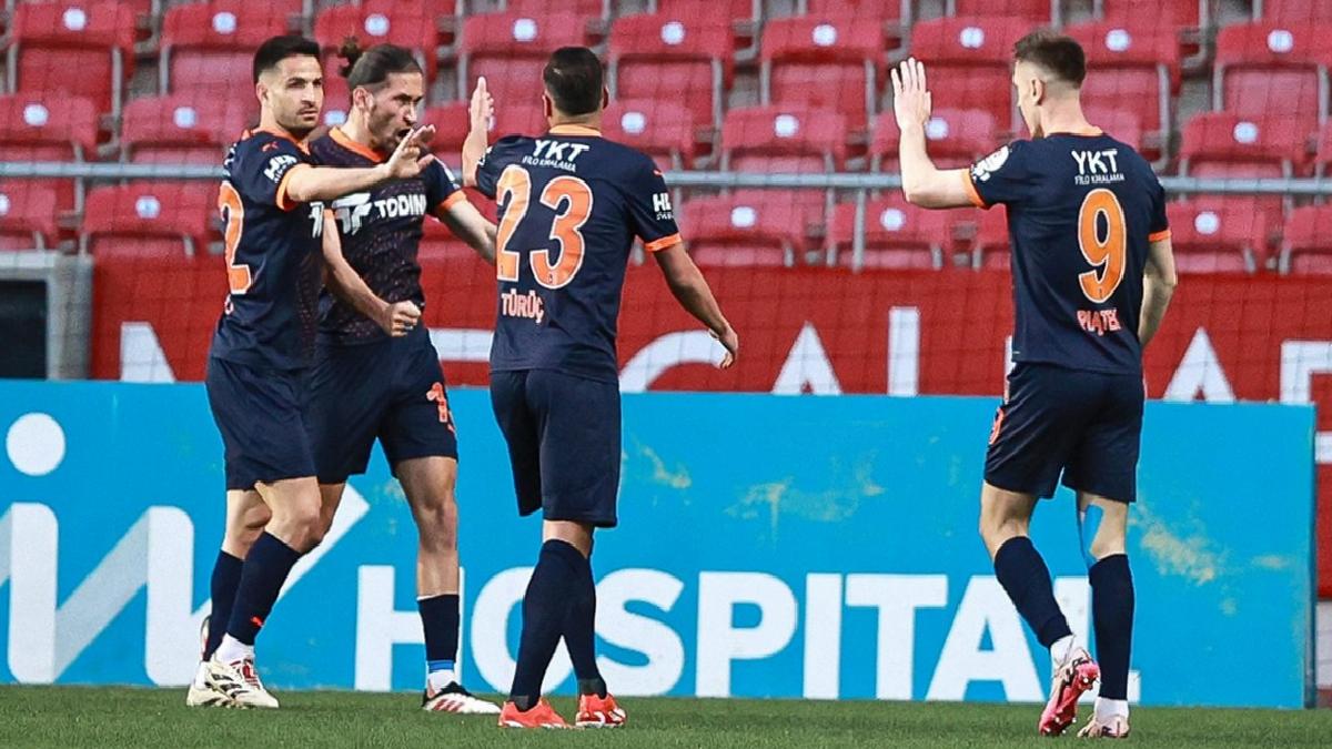 Başakşehir, Hatayspor karşısında galip geldi