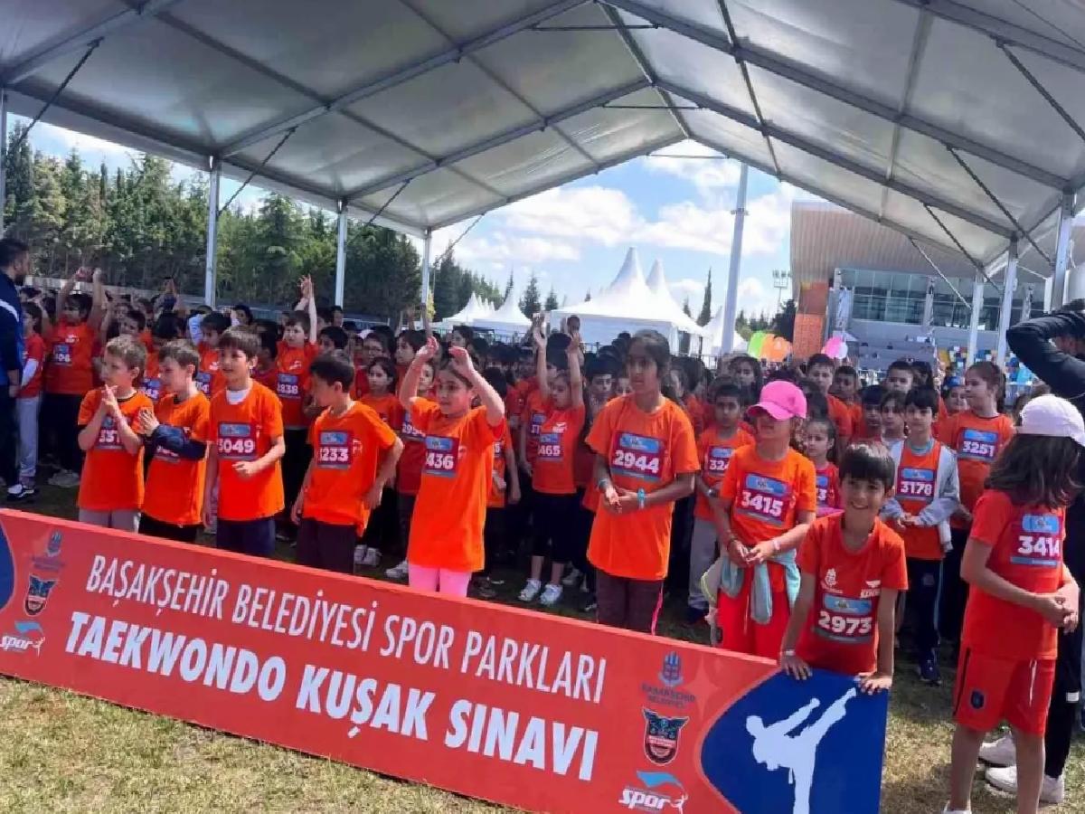 Başakşehir’de 5. Çocuk Maratonu ve Emekleme Yarışması Renkli Geçti