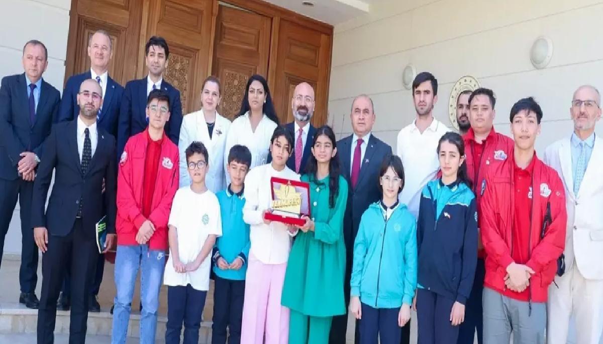 Başçeri’den Maarif Vakfı Öğrencilerine Destek