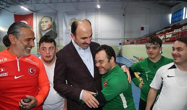 Başkan Altay: “Engelleri Birlikte Aşıyoruz”