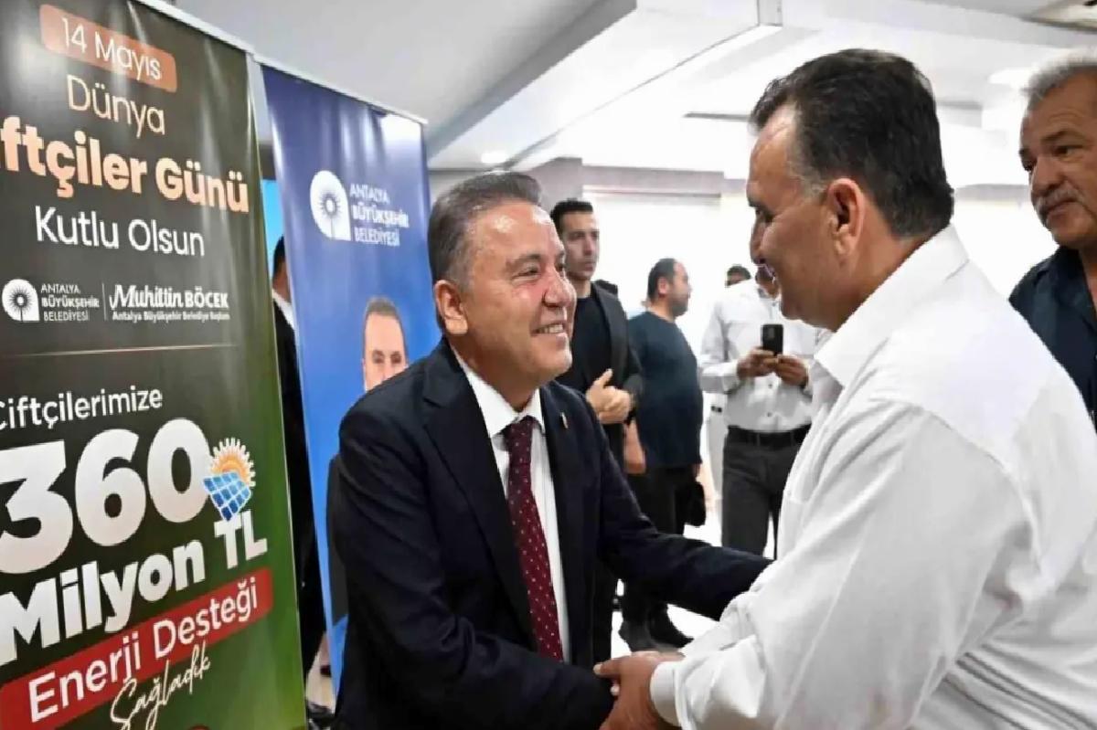 Başkan Böcek, Dünya Çiftçiler Günü’nde Çiftçilerle Buluştu