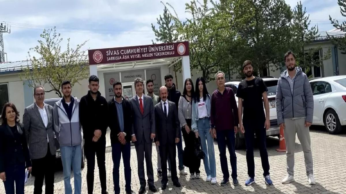 Başkan Gültekin, Öğrencilerle Buluştu