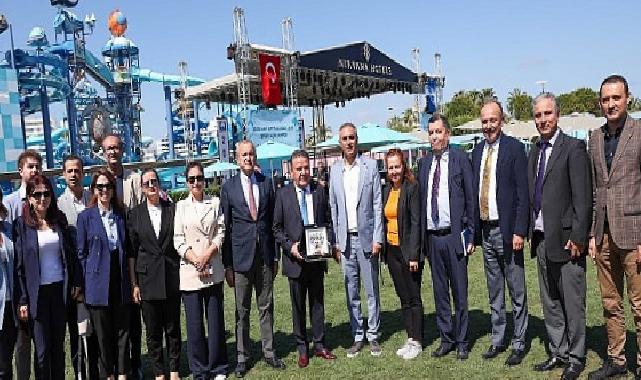 Başkan Muhittin Böcek: “6. yılımızda 24’üncü çevre ödülümüzü aldık”