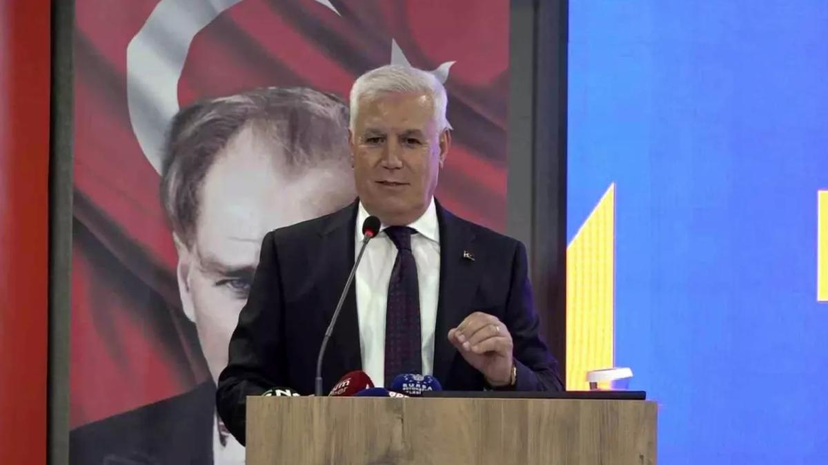 Başkan Mustafa Bozbey, Burulaş’taki grev kararına ilişkin konuştu.