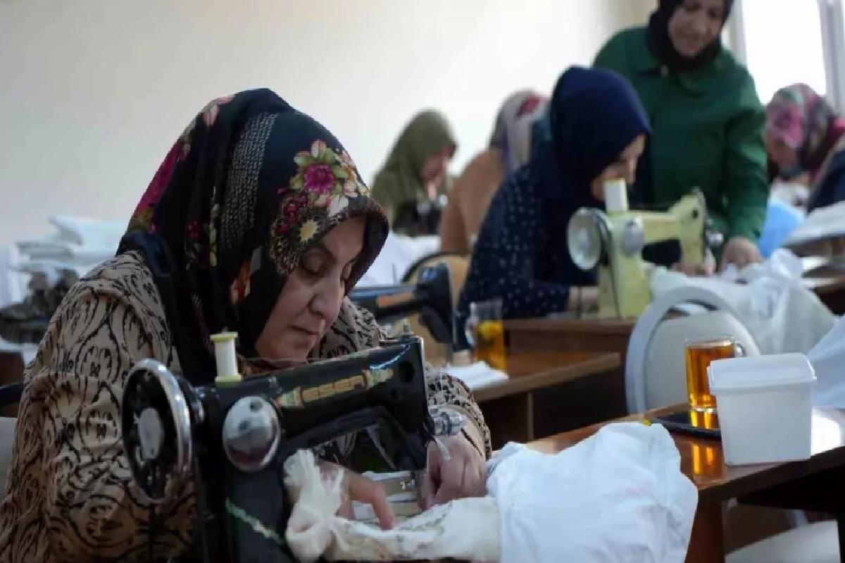 Bayburtlu Kadınlar Beyaz İş Nakışlarıyla Ekonomiye Katkı Sağlıyor