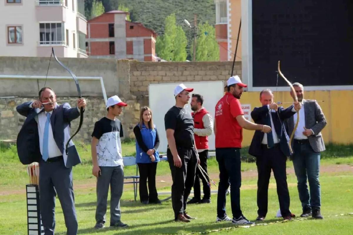 Bayburt’ta Okçuluk Turnuvası Düzenlendi