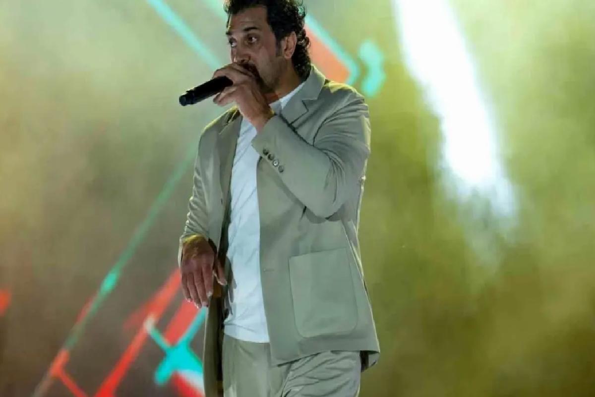 Bayhan Manisa’da Coşkuyla Konser Verdi