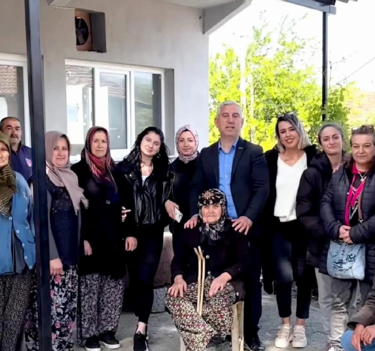 Bergama’da ‘İyilik İçin Makaslar’ Projesi Berberleri Karşı Karşıya Getirdi