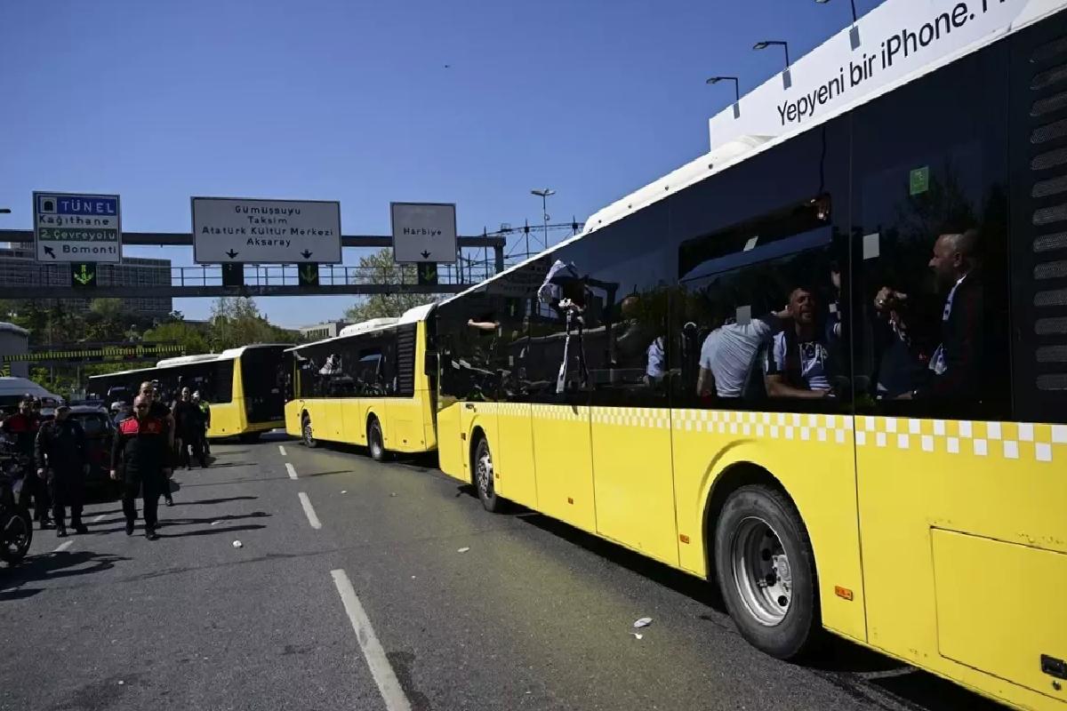 Beşiktaş Taraftarları Derbiye Yola Çıktı