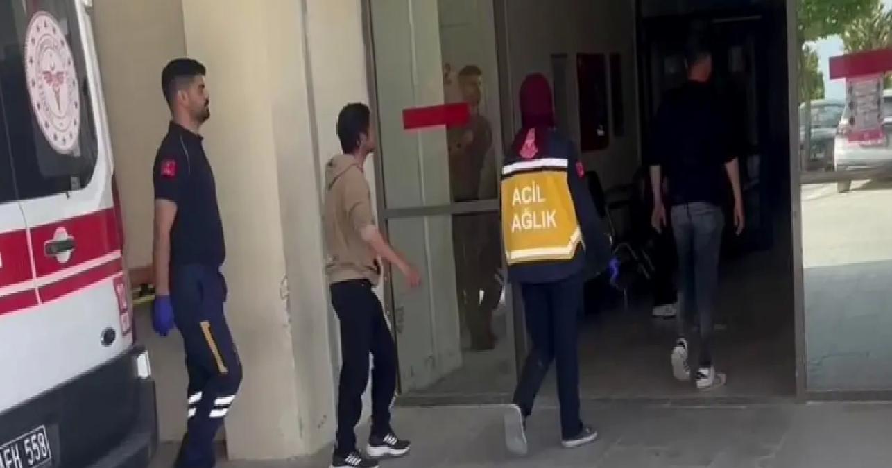 Besni’de Bıçaklı Kavga: 3 Yaralı