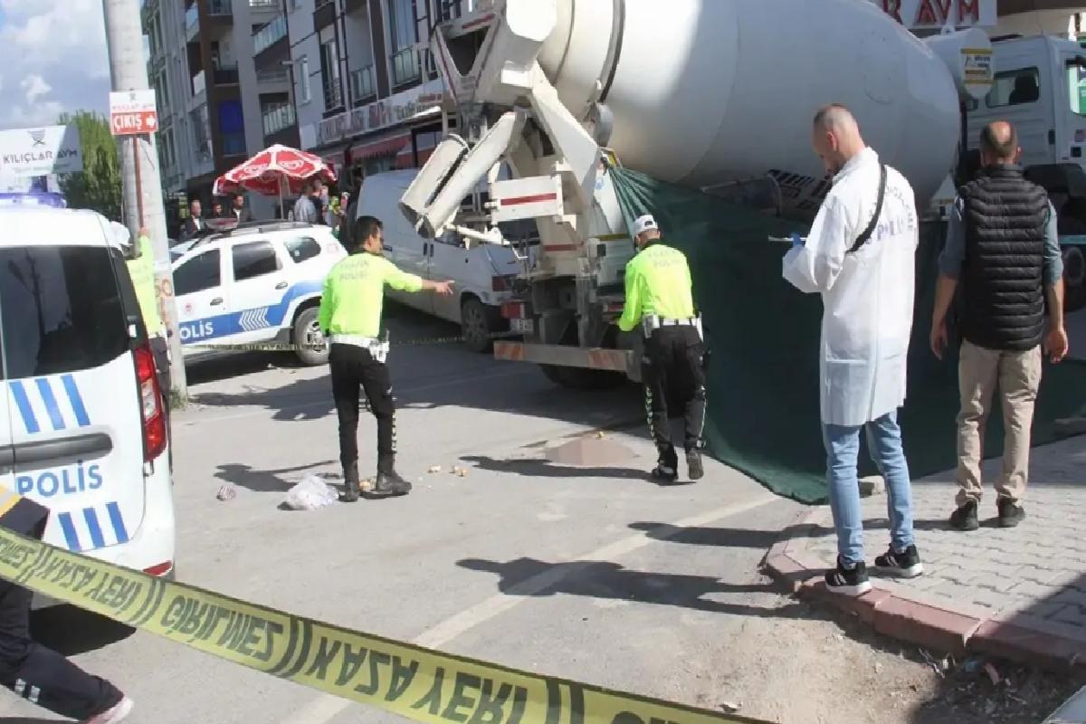Beton Mikserinin Çarptığı Yaşlı Adam Hayatını Kaybetti