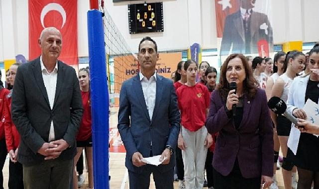 Beylikdüzü Belediyesi Voleybol Turnuvası başladı