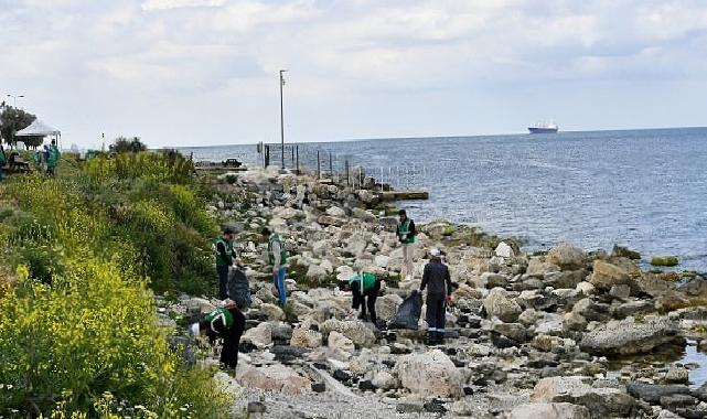 Beylikdüzü’nde Çevre Seferberliği: Gürpınar Sahili’nde 100 Kilo Atık Toplandı