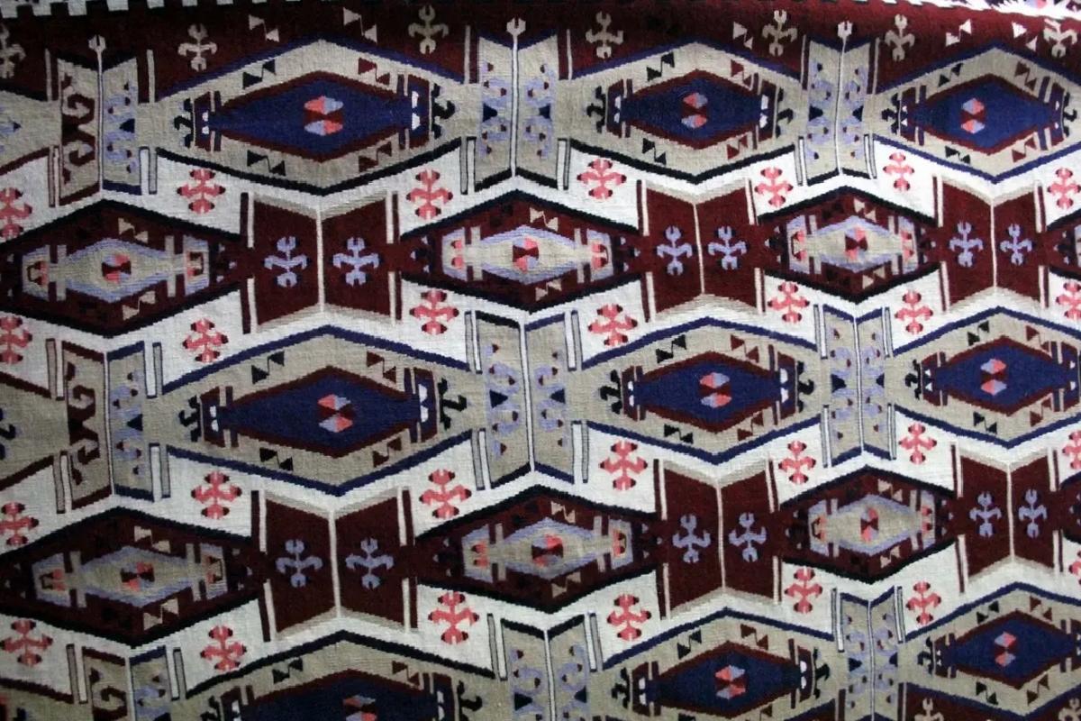Beypazarı’nda Kök Boya ile Kilim Üretimi