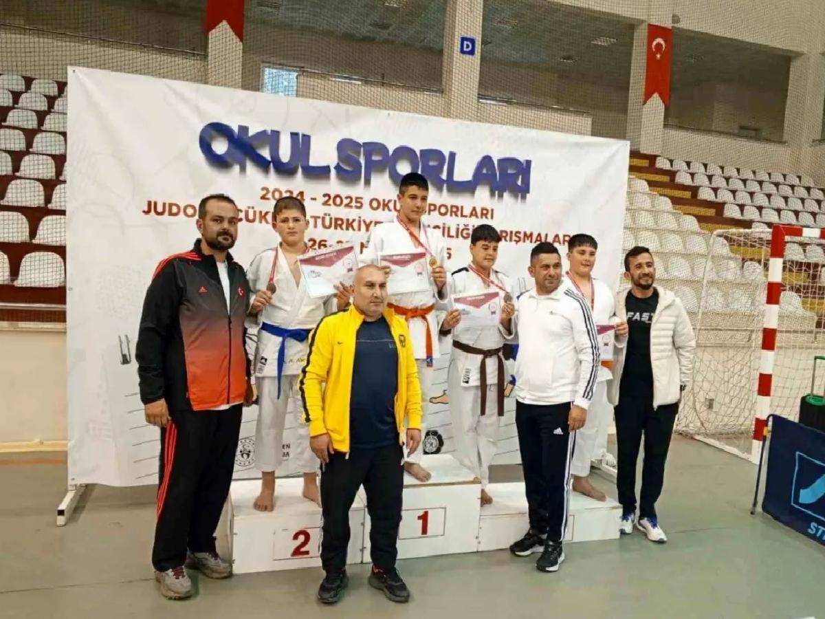 Bilecikli Genç Judo Sporcusu İkincilik Elde Etti
