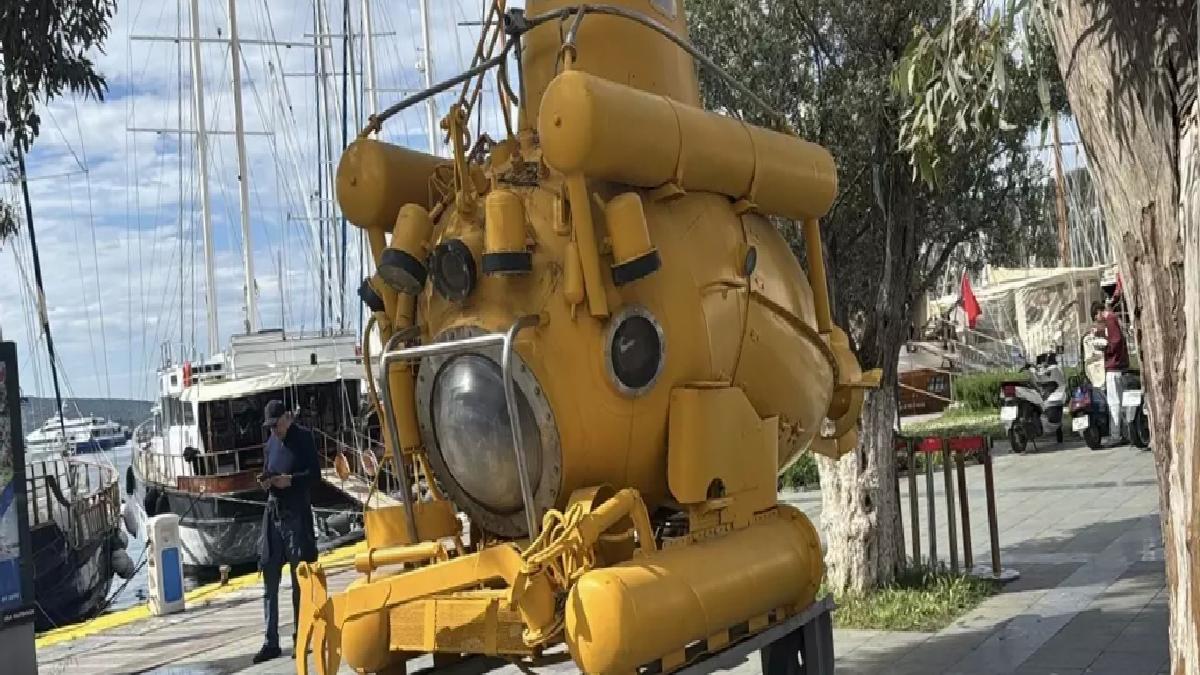 Bodrum’da ‘Curiosus-2’ Denizaltısı Sergileniyor