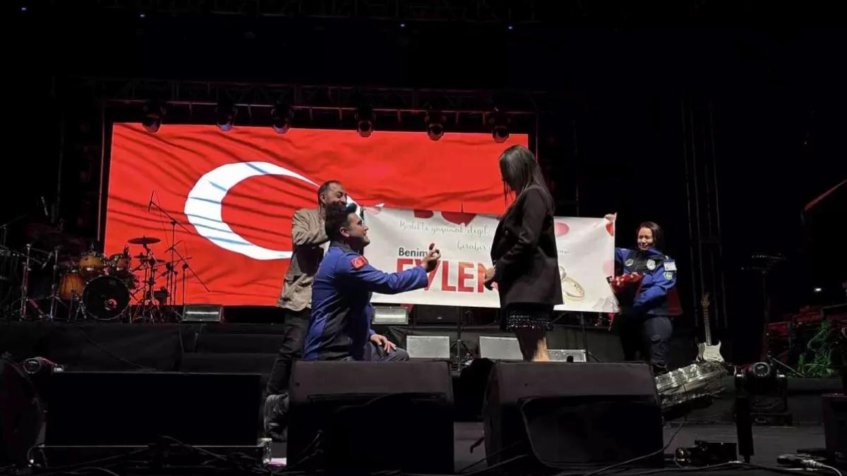 Bolu’da Zabıta Personelinden Duygu Dolu Evlilik Teklifi