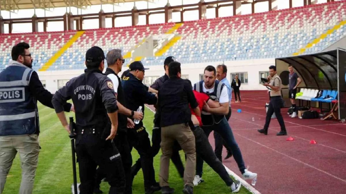 Bucak Belediyesi Oğuzhanspor, Son Dakika Golüyle BAL’da Kaldı