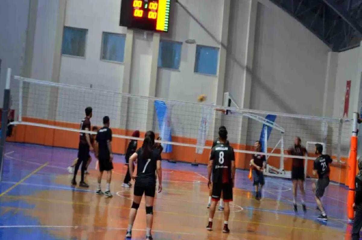 Bulanık Voleybol Turnuvası Sonuçlandı