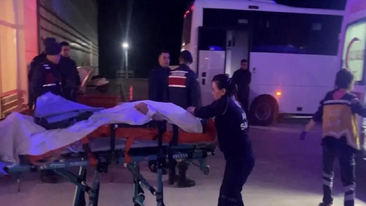 Burdur’da Bıçaklı Saldırı: Genç Kız Ağır Yaralı