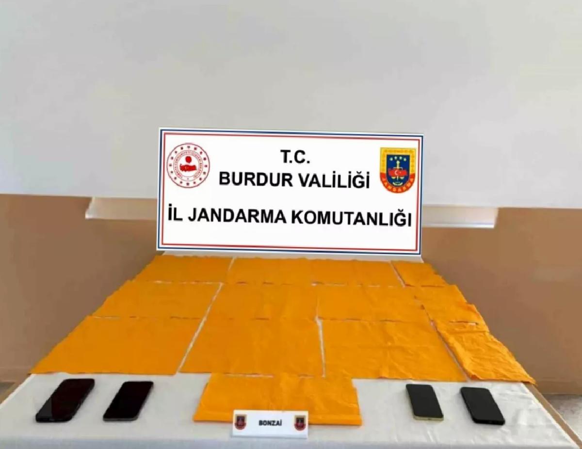 Burdur’da Uyuşturucu Operasyonu: 13 Gözaltı