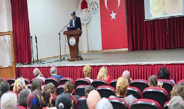 Burhaniye’de Çölyak Hastalığına Farkındalık Konferansı düzenlendi.