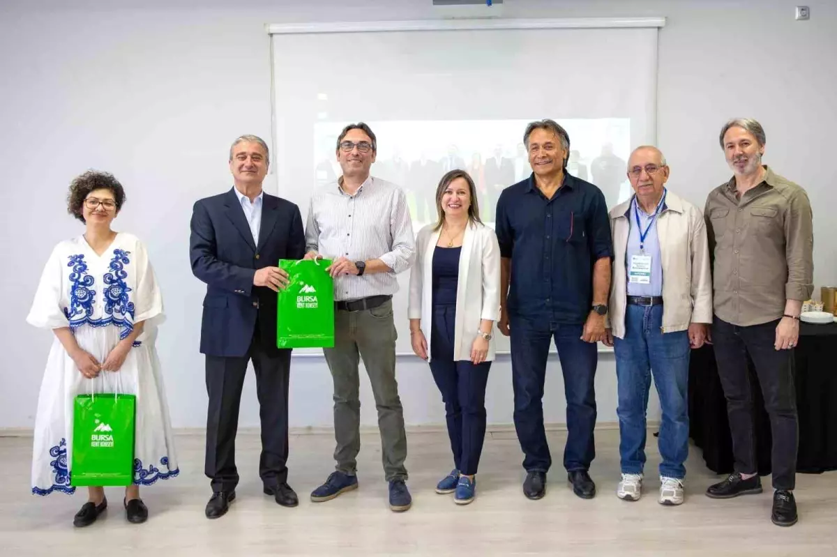 Bursa’da ‘Hayalimizdeki Bursa’yı Konuşuyoruz’ Toplantıları Devam Ediyor