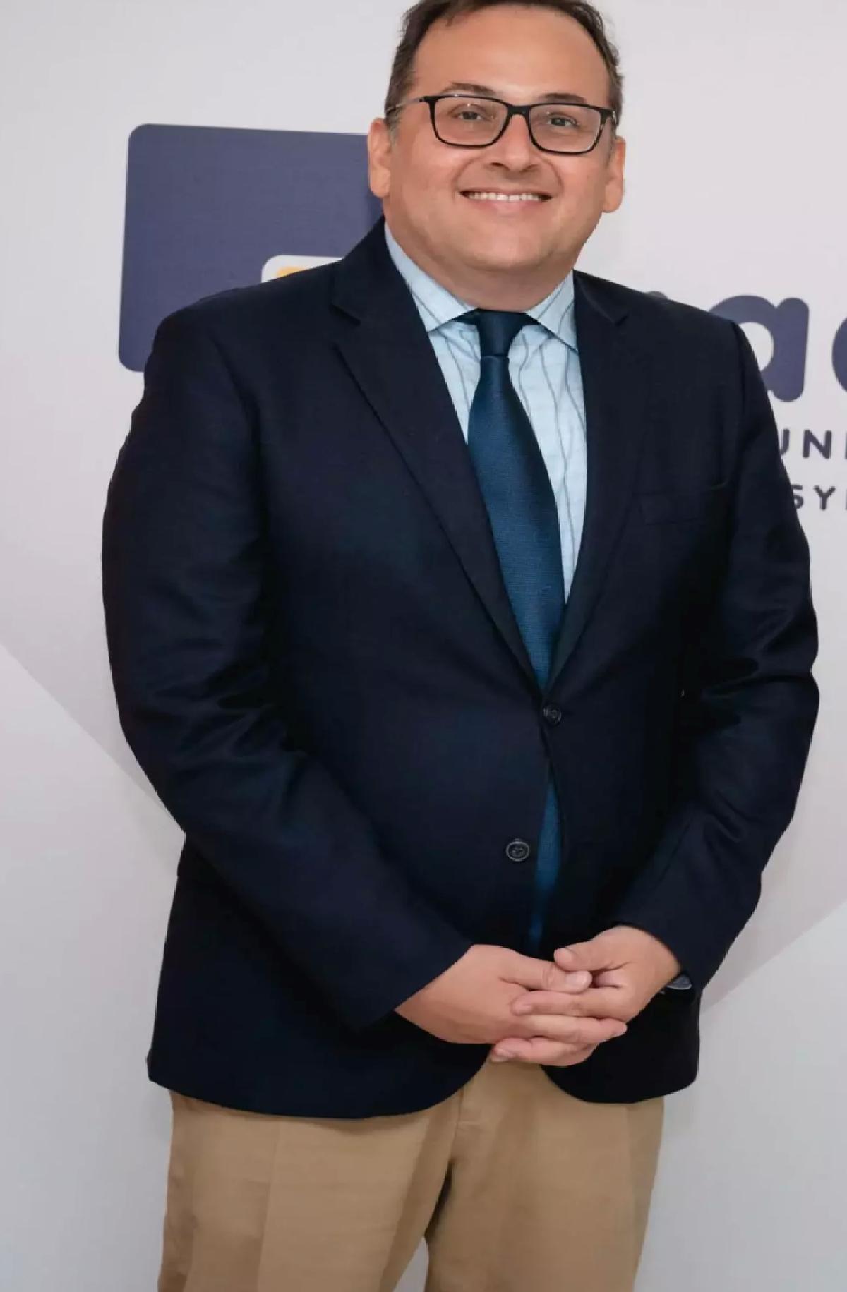 Büyükelçi Erdeniz Şen Hayatını Kaybetti