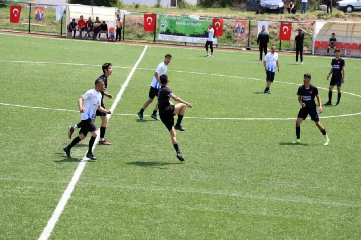 Çameli Futbol Turnuvası Şampiyonu Barcelona SK