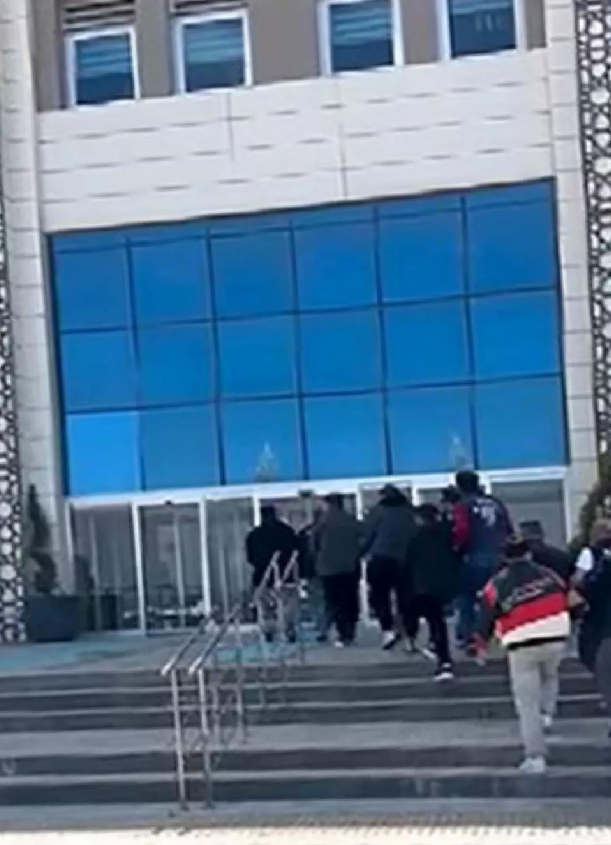 Çanakkale’de Dolandırıcılık Operasyonu: 2 Tutuklama