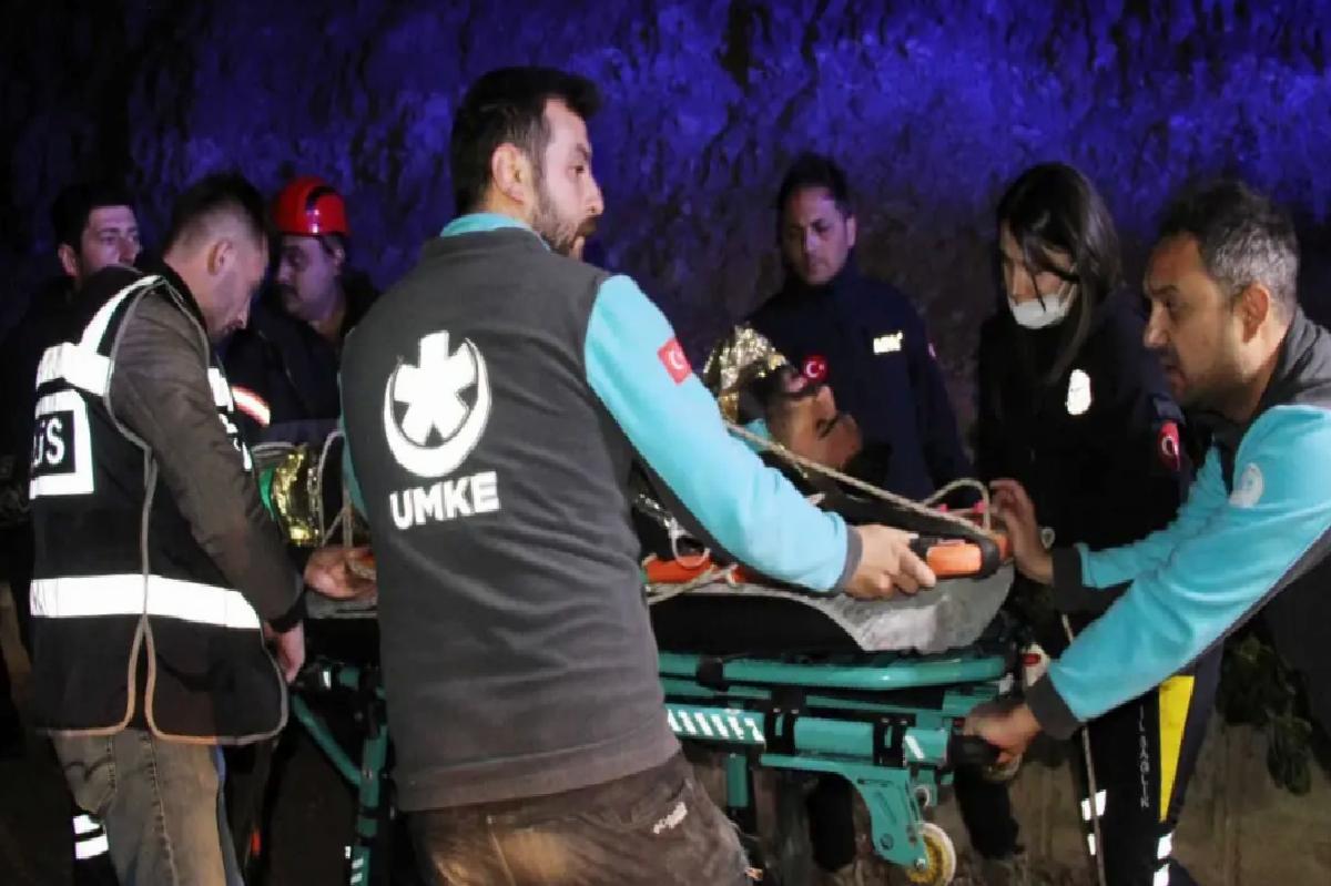 Çankırı Kalesinde Uçuruma Düşen Genç Yaralandı