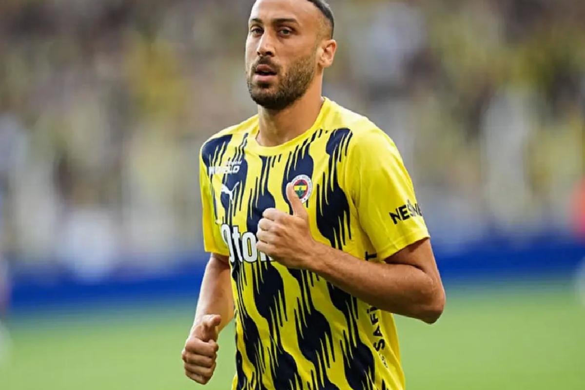 Cenk Tosun Fenerbahçe defterini kapattı