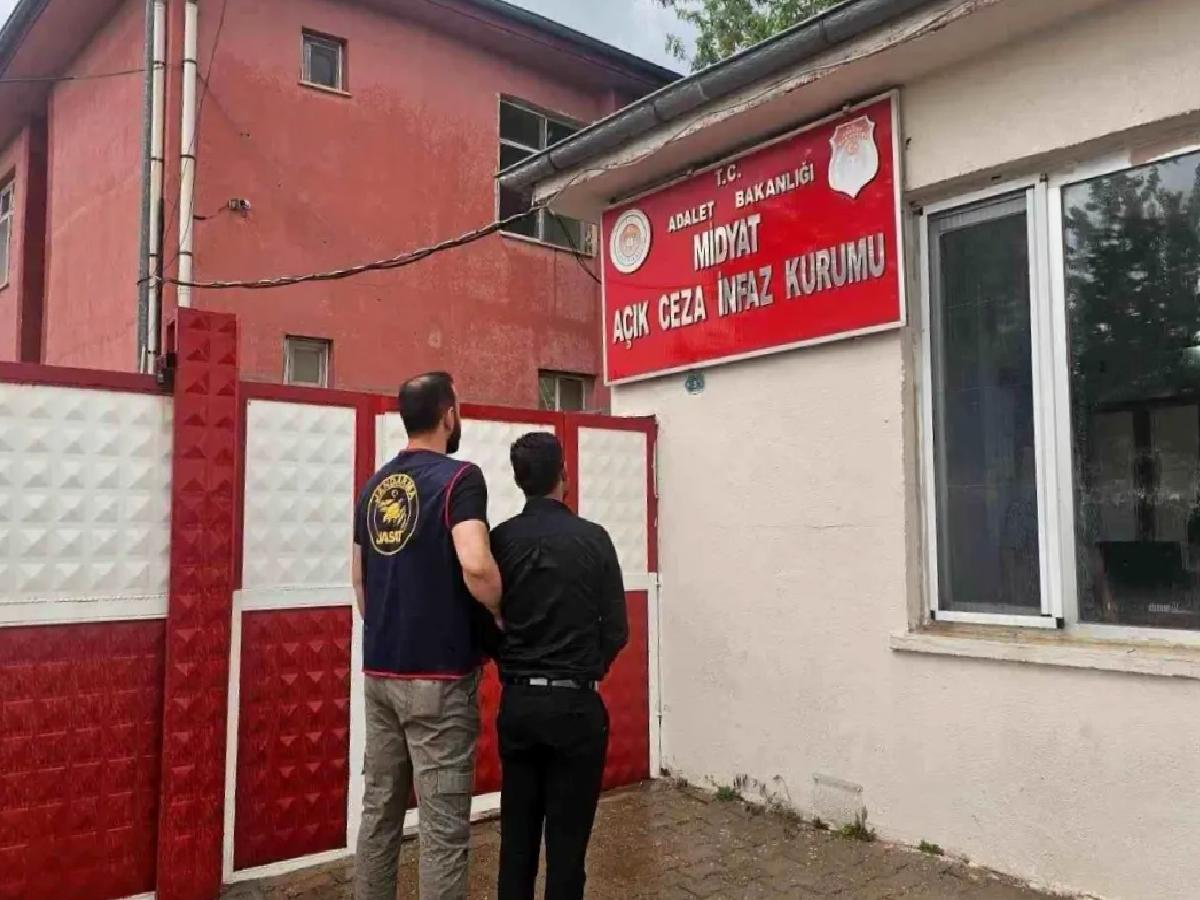 Cezaevi Firarisi Düğün Salonunda Yakalandı
