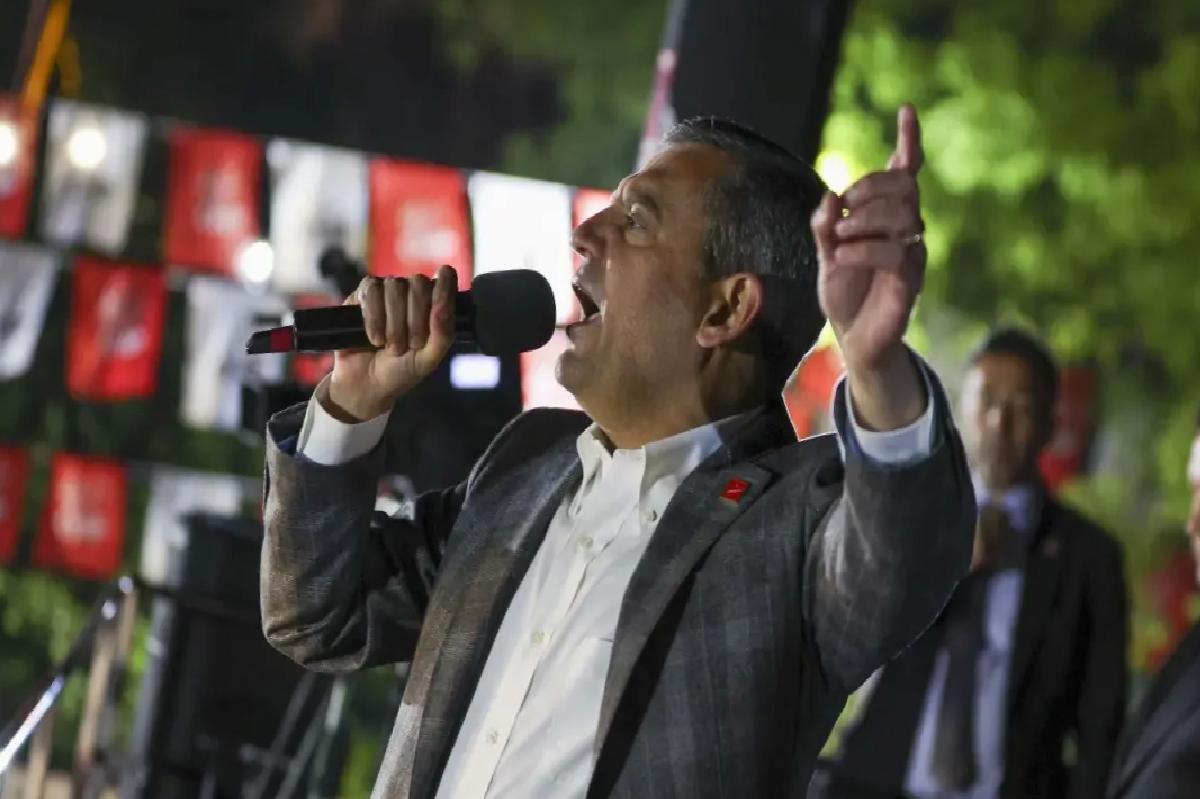 CHP Genel Başkanı Özgür Özel Silivri’de konuştu